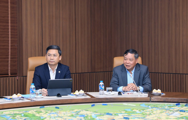 Phó Bí thư Thường trực Thành ủy Hà Nội Nguyễn Văn Phong cho biết Nghị quyết Đại hội đại biểu lần thứ XVII Đảng bộ Thành phố đã xác định, đẩy mạnh phát triển khoa học, công nghệ và đổi mới sáng tạo là một trong 3 khâu đột phá chiến lược nhằm phát triển bền vững Thủ đô giai đoạn 2020-2025, định hướng năm 2030, tầm nhìn năm 2045. Ảnh: PV/Vietnam+