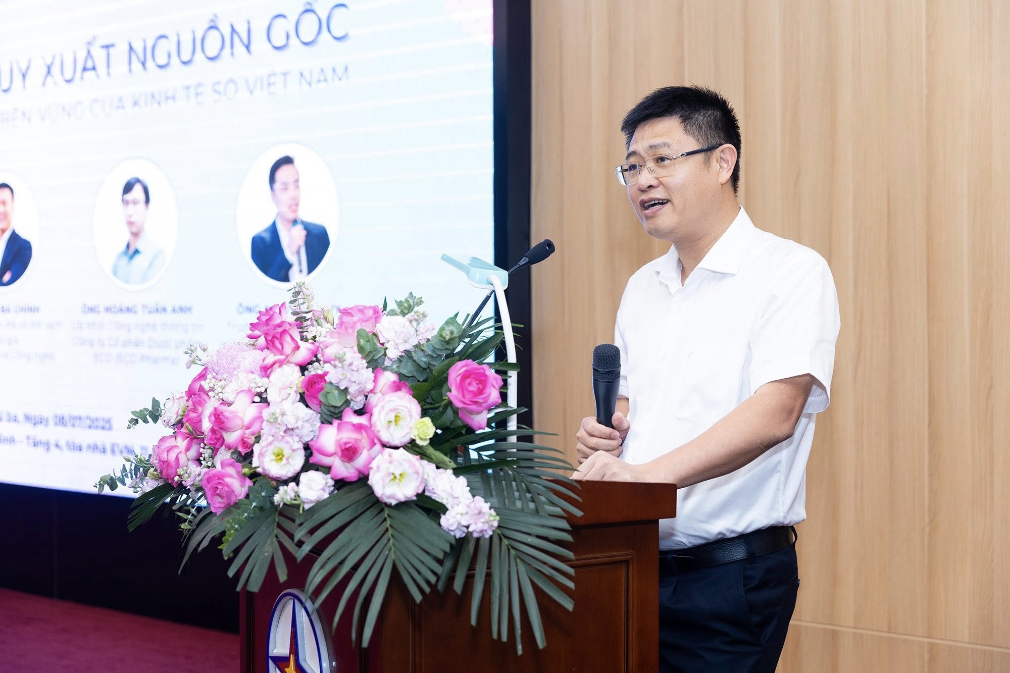 Đại tá Phạm Minh Tiến, Phó Giám đốc Trung tâm Dữ liệu Quốc gia, Bộ Công an, Uỷ viên BCH Hiệp hội Dữ liệu Quốc gia